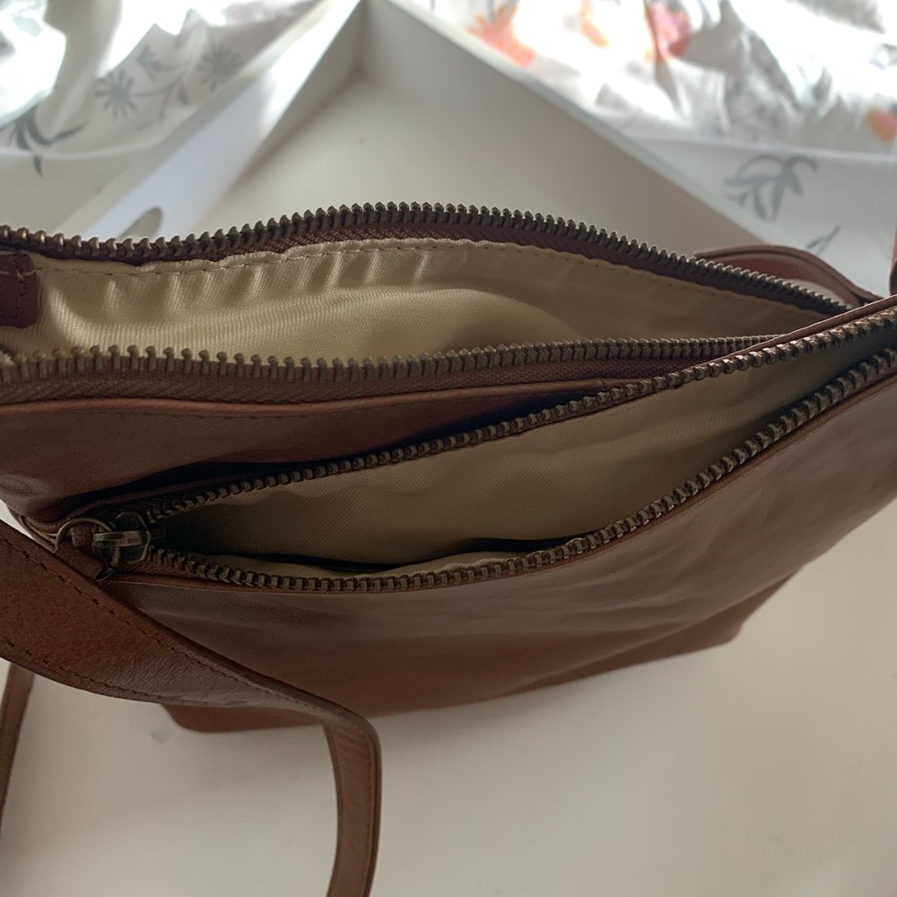 Lucky Brand Tan Leather Crossbody Bag - Picture 4 of 11
